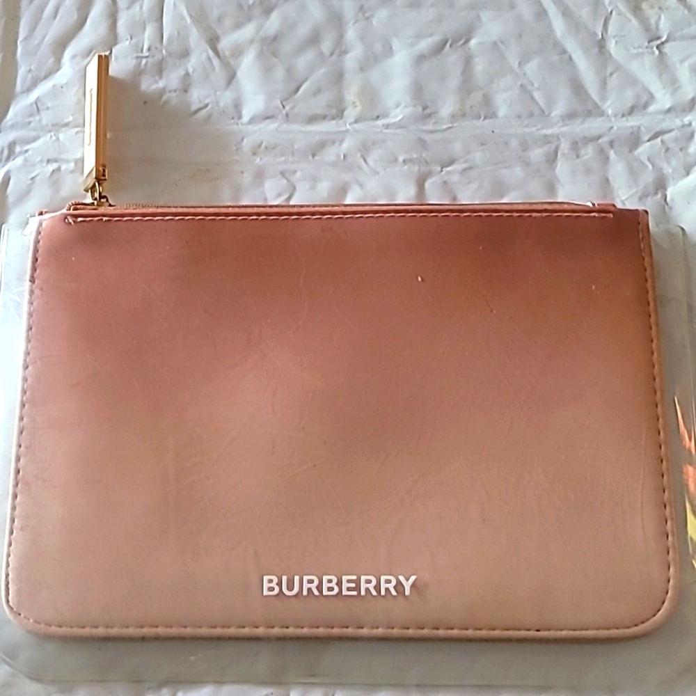 Burberry pouch